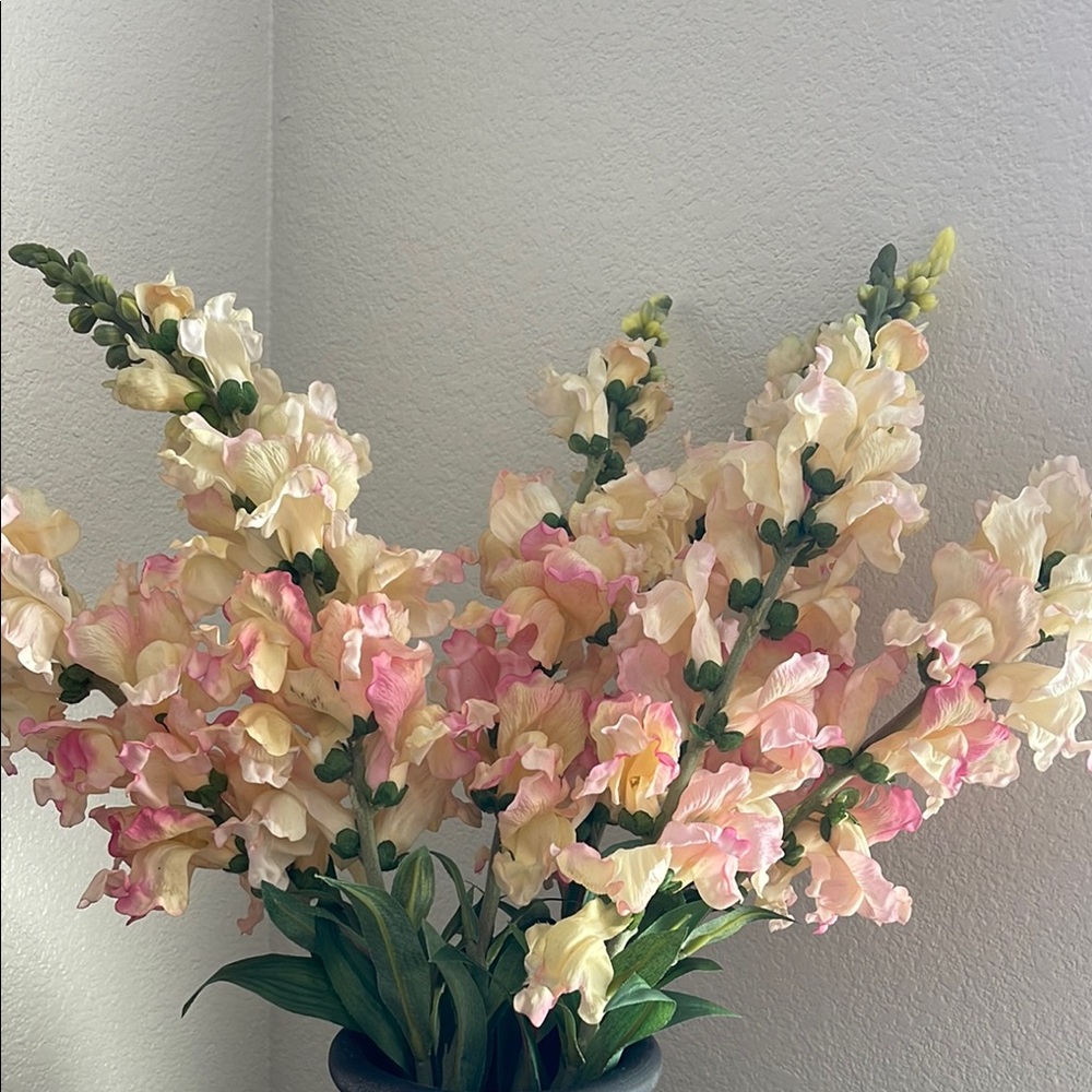 Chic Faux Floral Arrangement in Black Vase